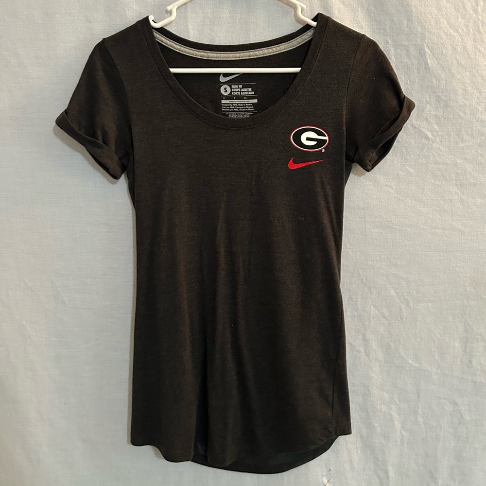 Nike Women's Georgia Bulldogs shirt